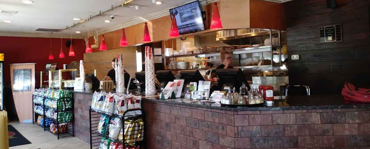 Carmines Parkside Pizza
