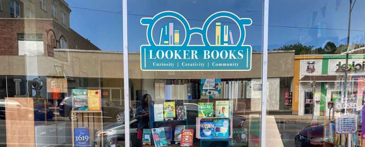Looker Books